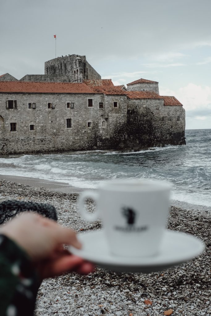 Best Lightweight Furniture For RV Travel: Minimize Weight, Maximize Comfort