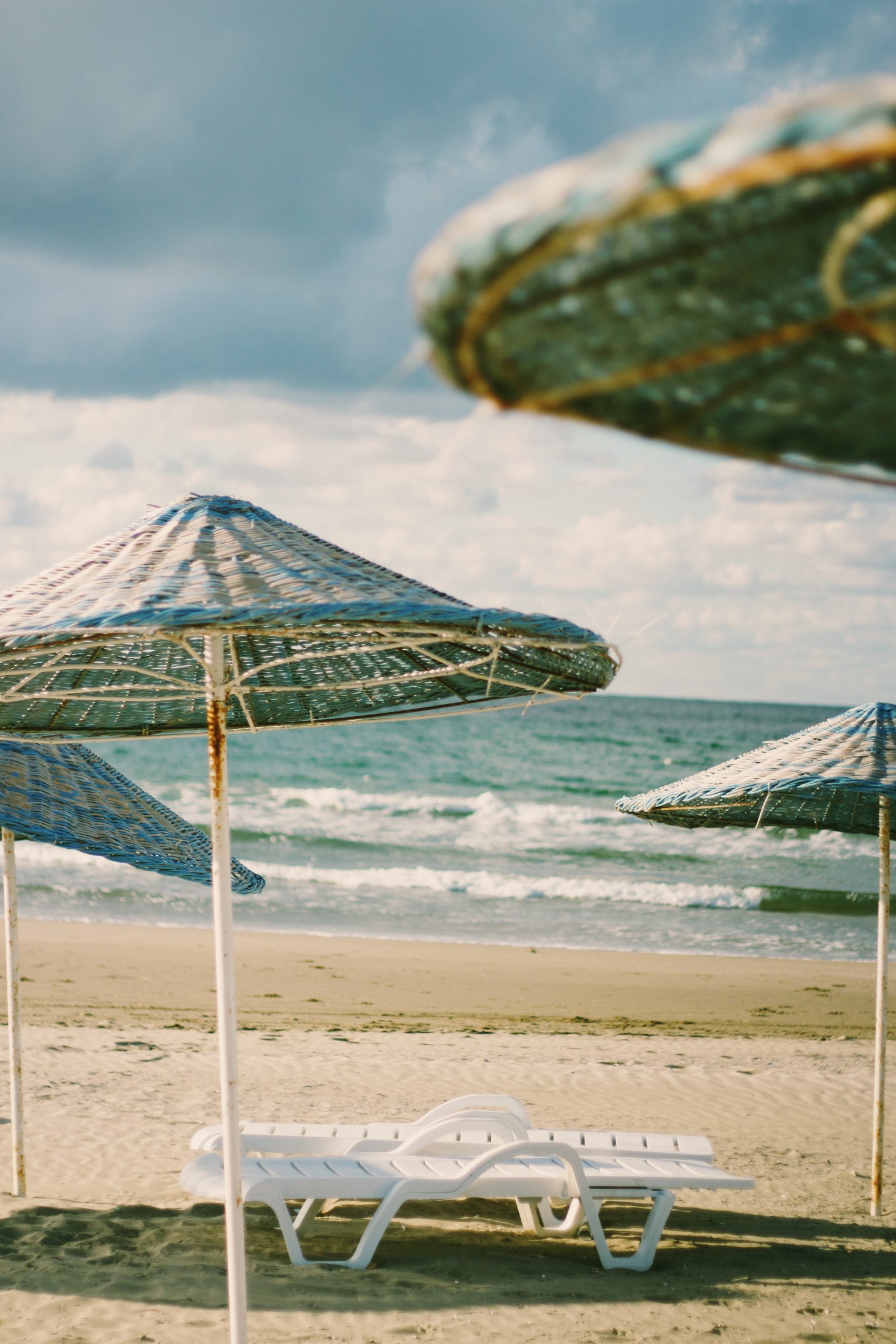 rv-solar-solutions-harnessing-sun-power-while-on-the-move-4