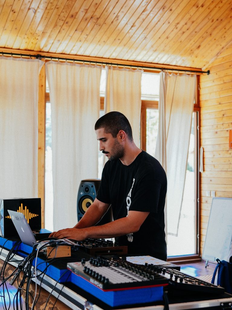 What Are The Best Entertainment Systems Or Setups For An RV?